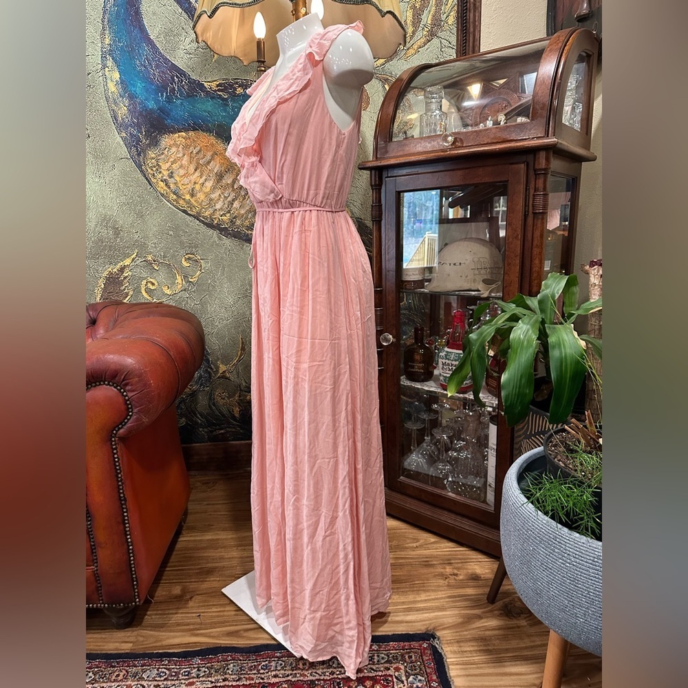 NWT  PALE PINK Maxi Dress Faux Wrap top Ruffled W/Tassel Belt Flowy Skirt - Picture 3 of 10